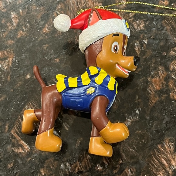 2019 Set of 2 Paw Patrol Ornaments. Skye & Chase with Christmas hats Preowned - Picture 5 of 10